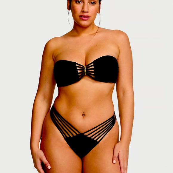 - Bikini - Picture 1 of 1